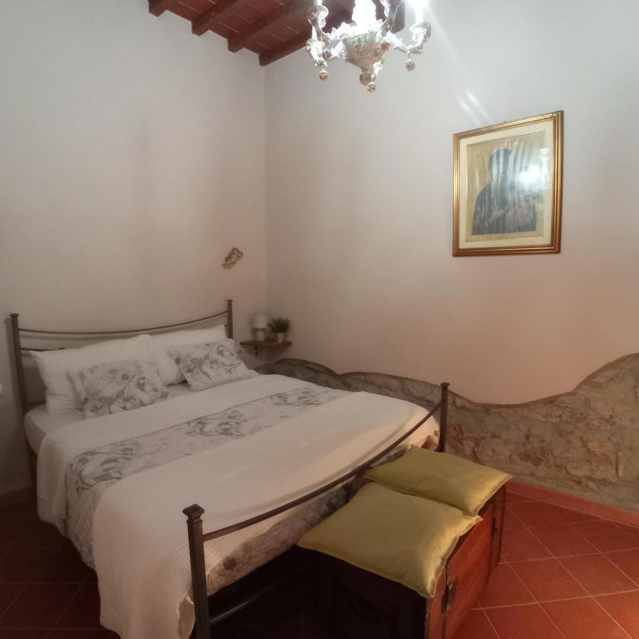 La Guelfa 64 Apartment ปอนตาสซิเอเว ภายนอก รูปภาพ